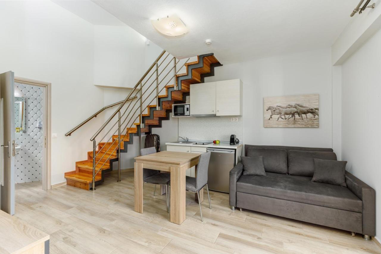 Ilis Villas Nikiti  Exterior photo
