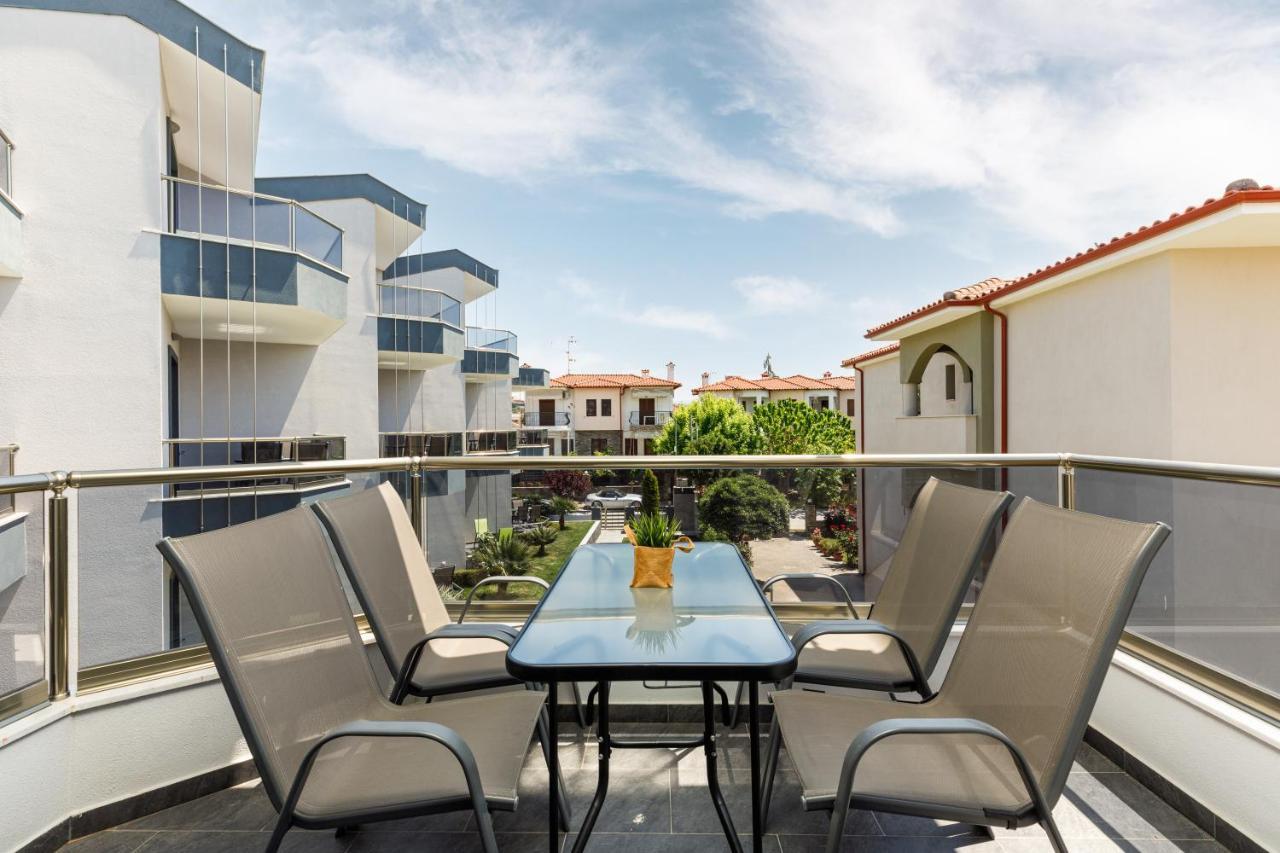 Ilis Villas Nikiti  Exterior photo
